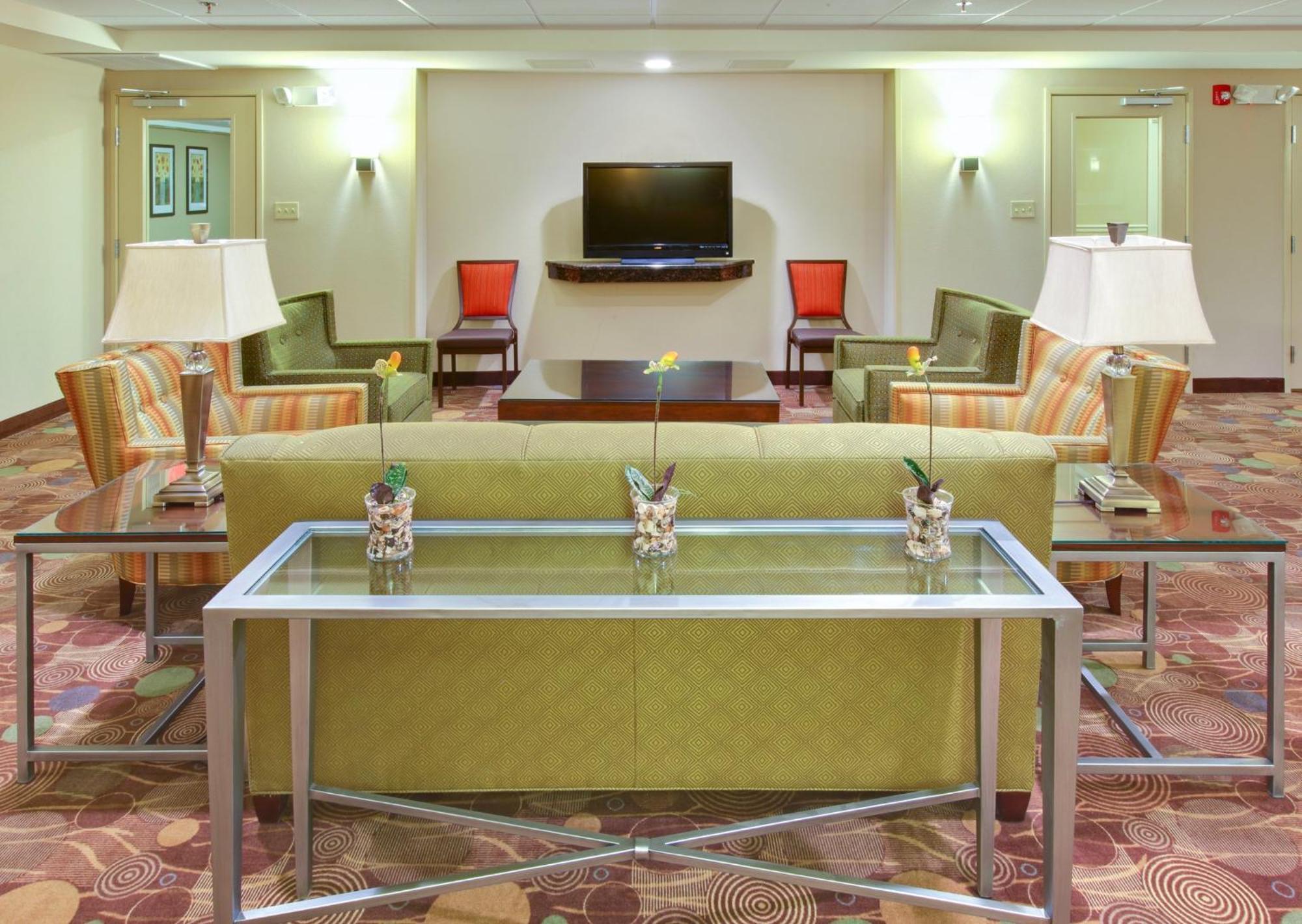 By Ihg