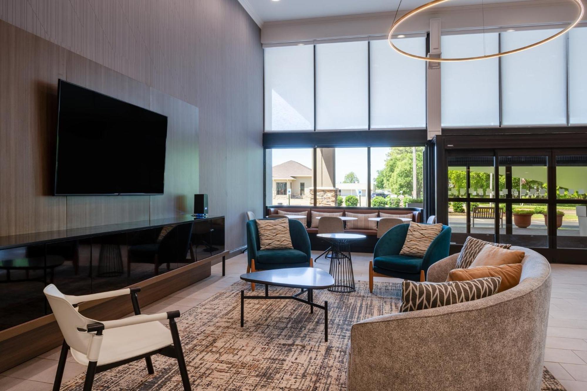 By Ihg Blytheville